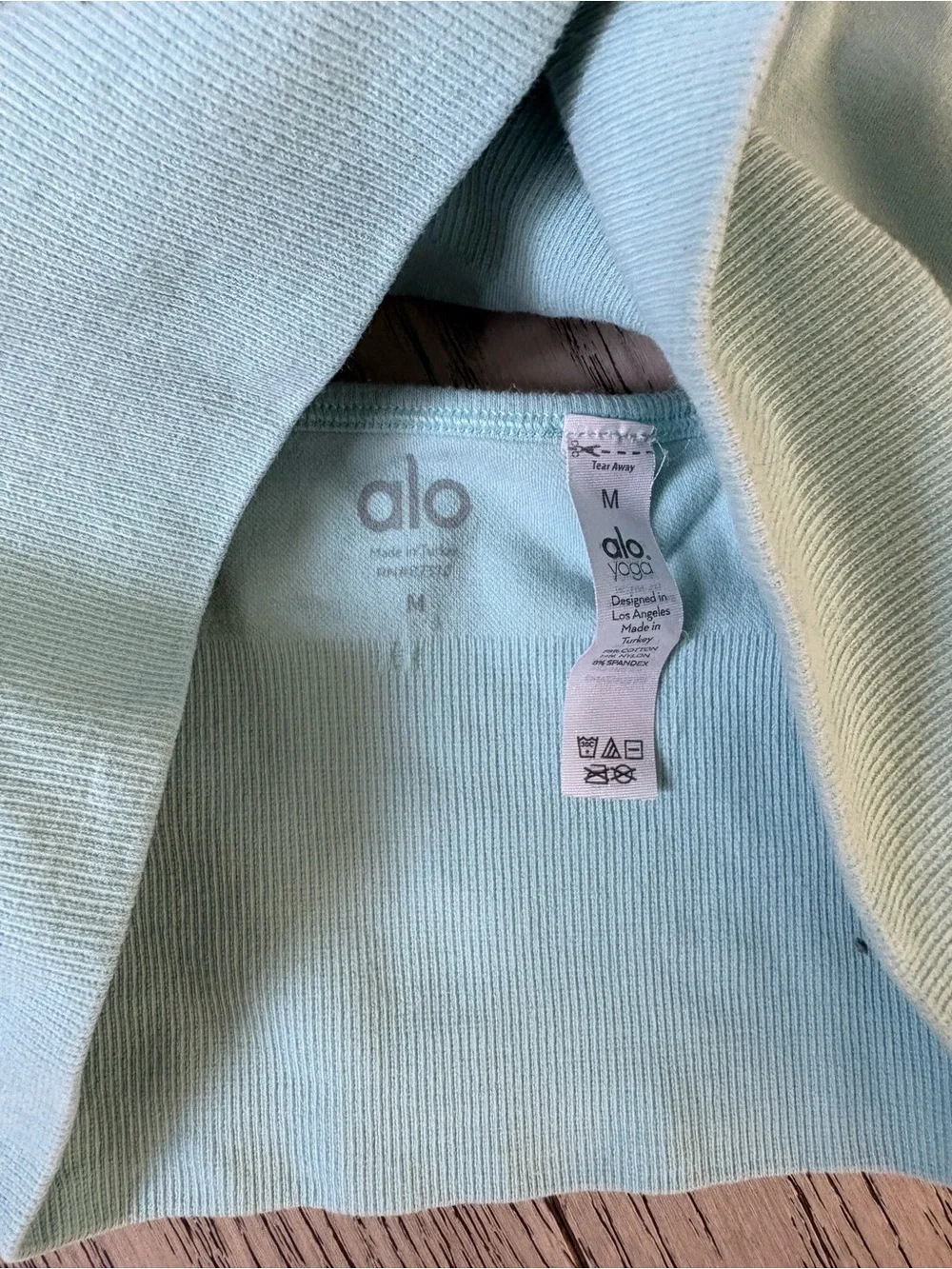 ALO Yoga seamless bra size M
